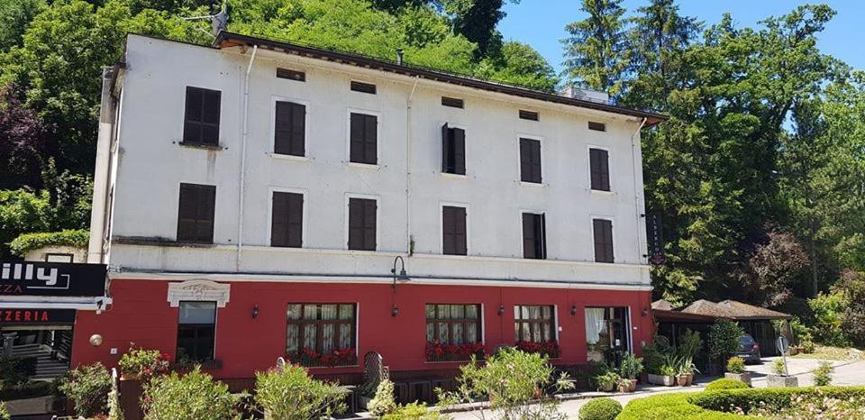Piccadilly Hotel Sant'Andrea Bagni ภายนอก รูปภาพ