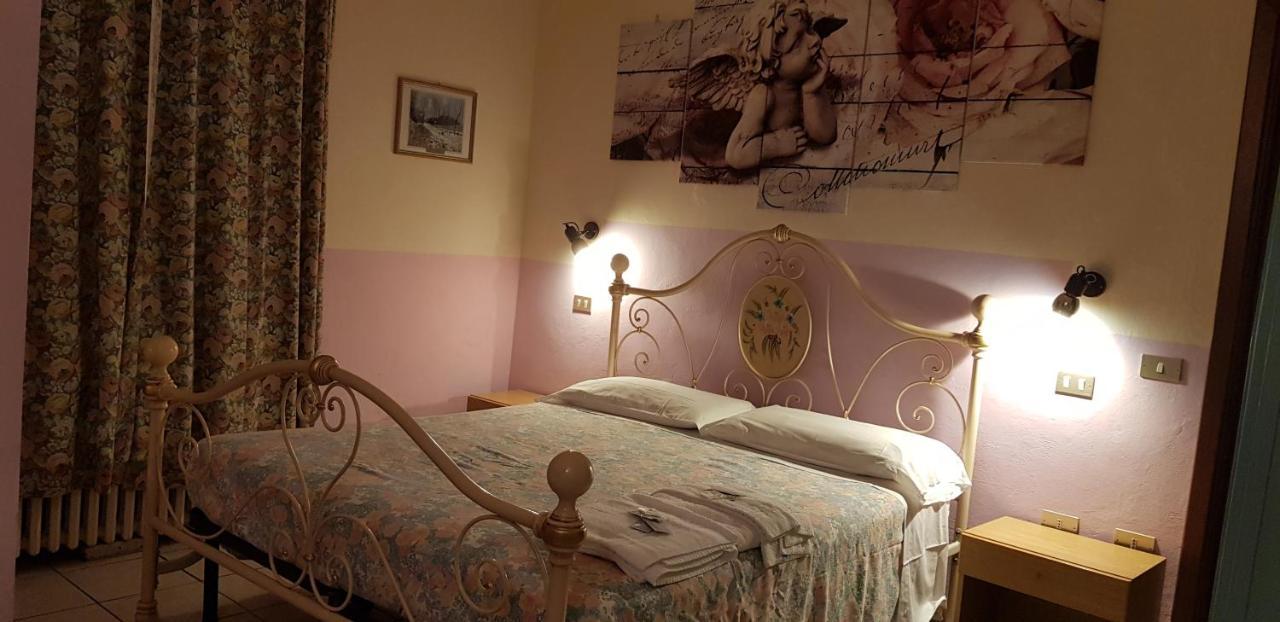 Piccadilly Hotel Sant'Andrea Bagni ภายนอก รูปภาพ