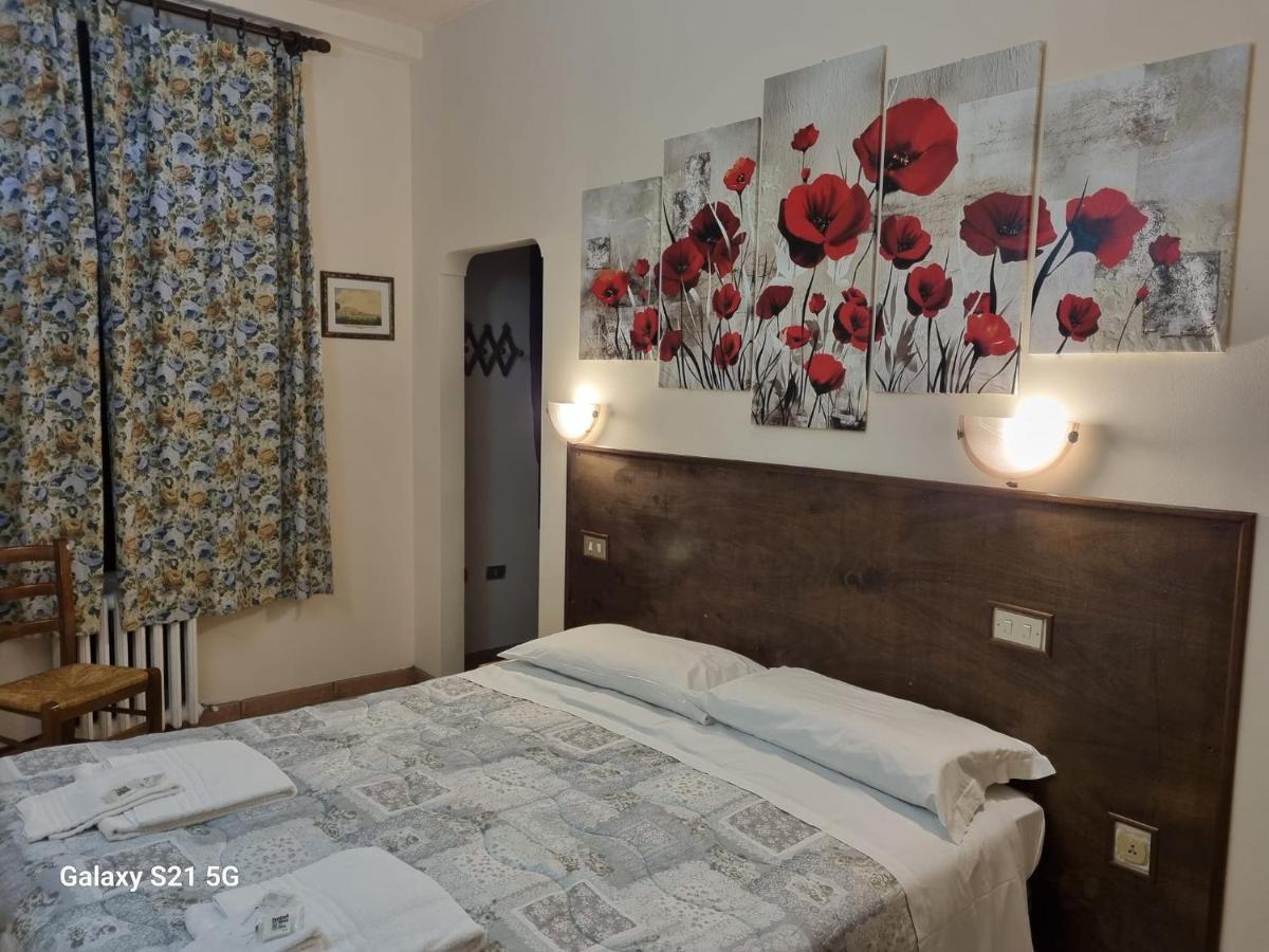 Piccadilly Hotel Sant'Andrea Bagni ภายนอก รูปภาพ